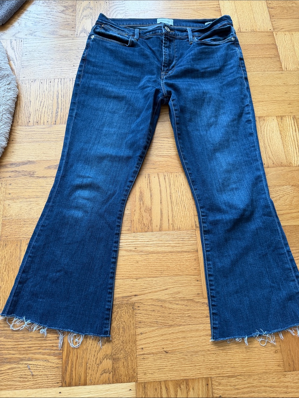 Blue denim frame jeans size 31 le hight flair raw hem Roswell